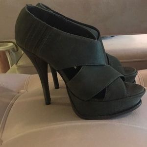 Elizabeth and James grey suede high heels 7